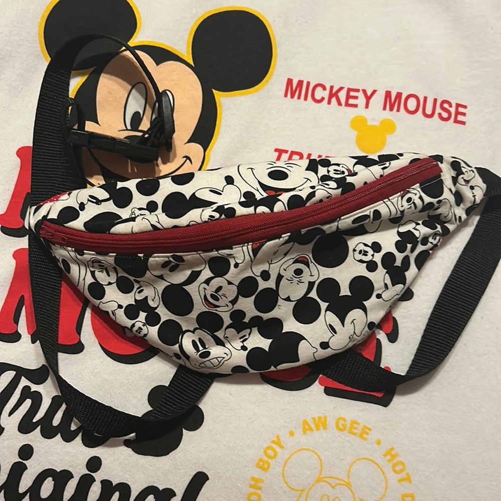 Mickey Mouse Fannie pack